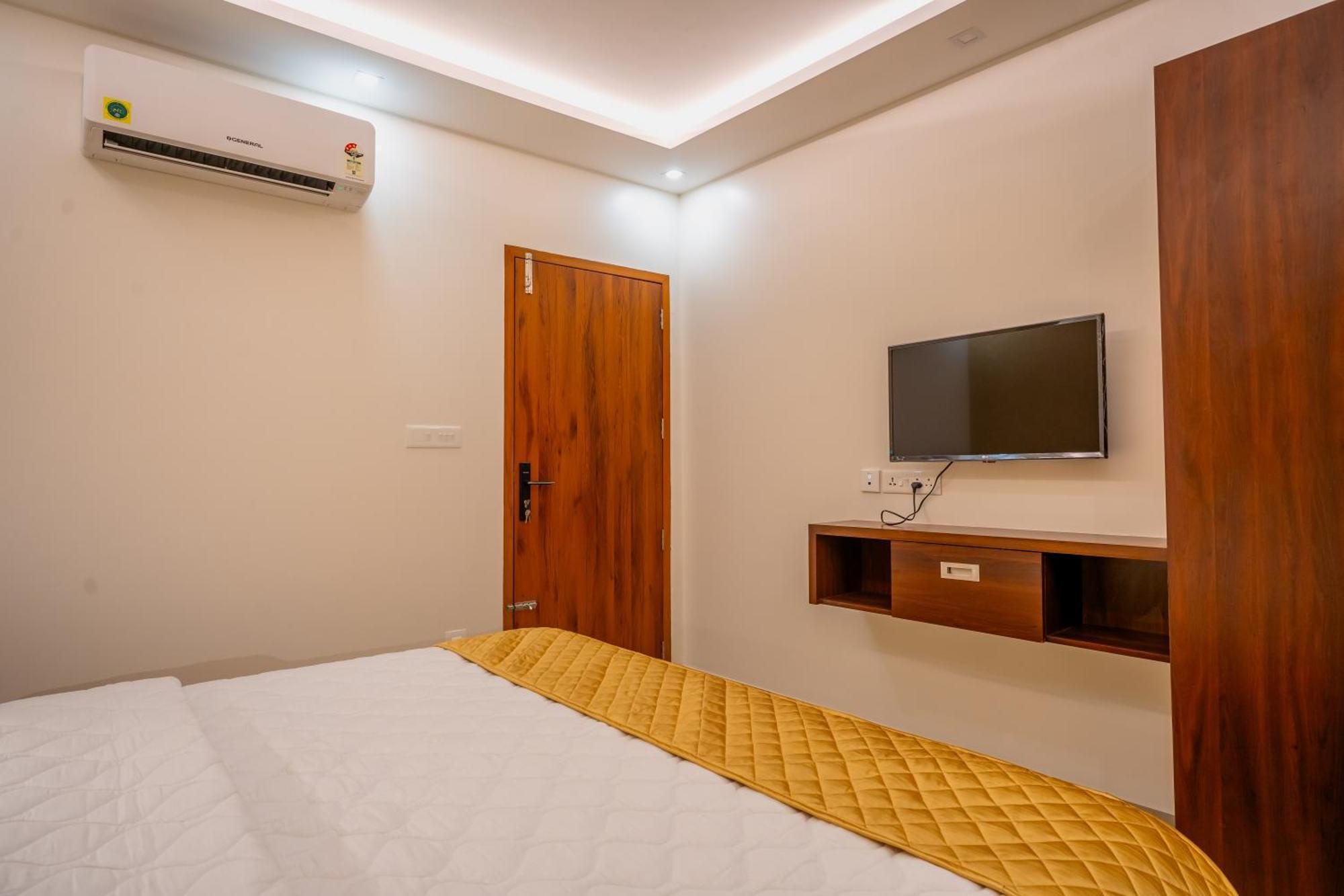 Metro Residency Hotel Tirur Eksteriør billede